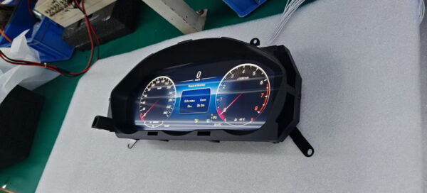 2008 2011 C class W204 LCD Cluster